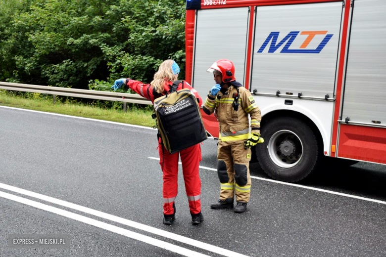 Śmiertelny wypadek na krajowej ósemce między Bardem a Dębowiną. Zginęły dwie kobiety