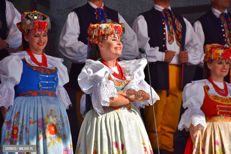 Zespół Pieśni i Tańca „Śląsk” ponownie wystąpił w Bardzie