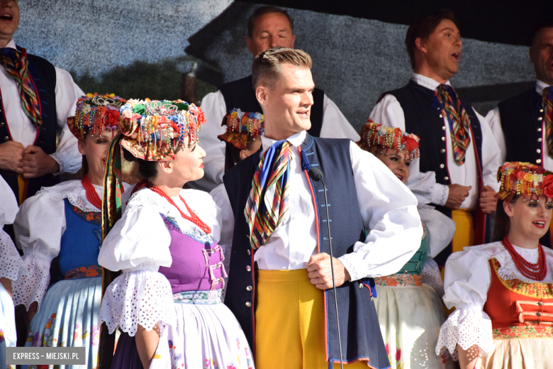 Zespół Pieśni i Tańca „Śląsk” ponownie wystąpił w Bardzie