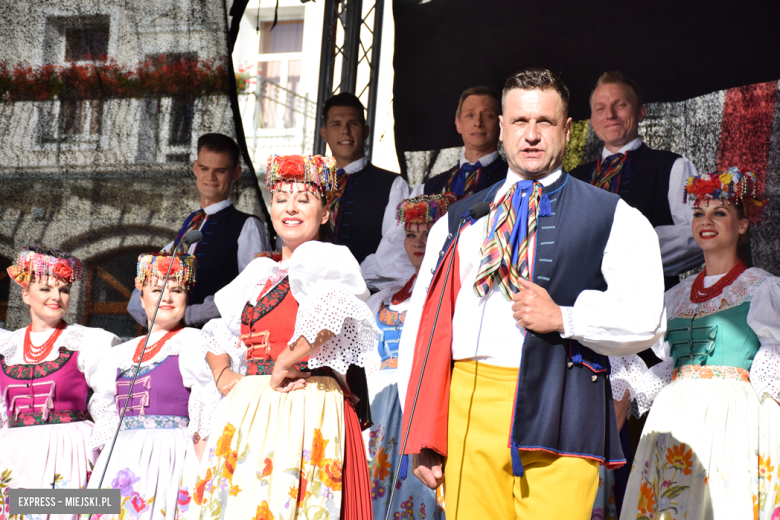 Zespół Pieśni i Tańca „Śląsk” ponownie wystąpił w Bardzie