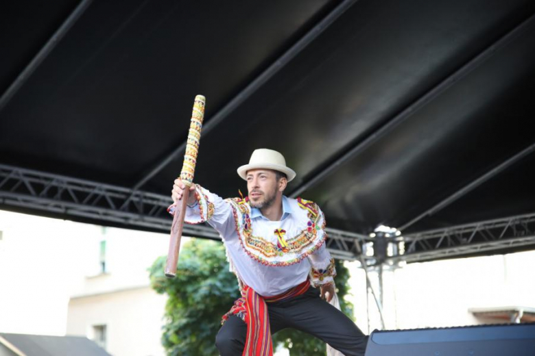 Wakacyjna scena muzyczna w Ząbkowicach Śląskich i gorące kolumbijskie rytmy [foto]