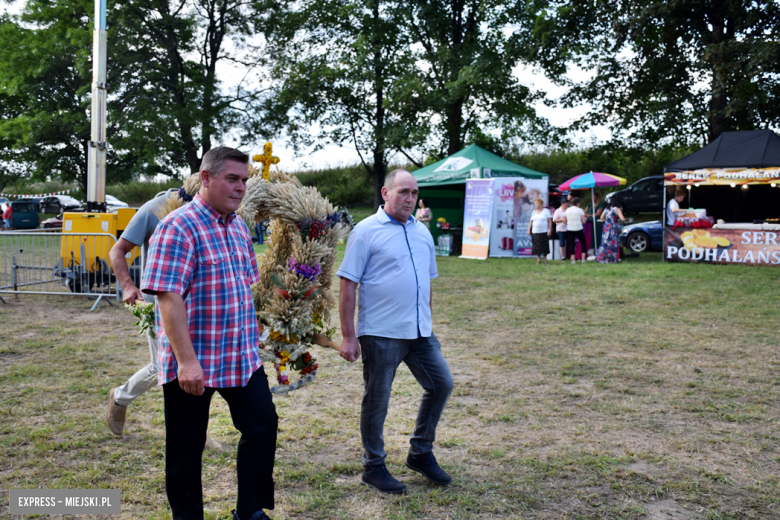 Święto plonów w Starym Henrykowie (gm. Ciepłowody)