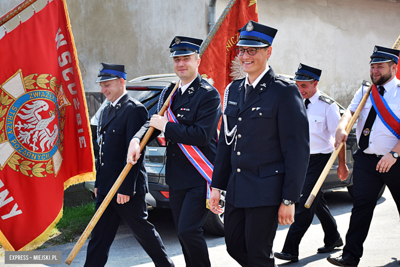 Tłumy na dożynkach gminnych w Budzowie. Zespół Daj To Głośniej gwiazdą wieczoru!