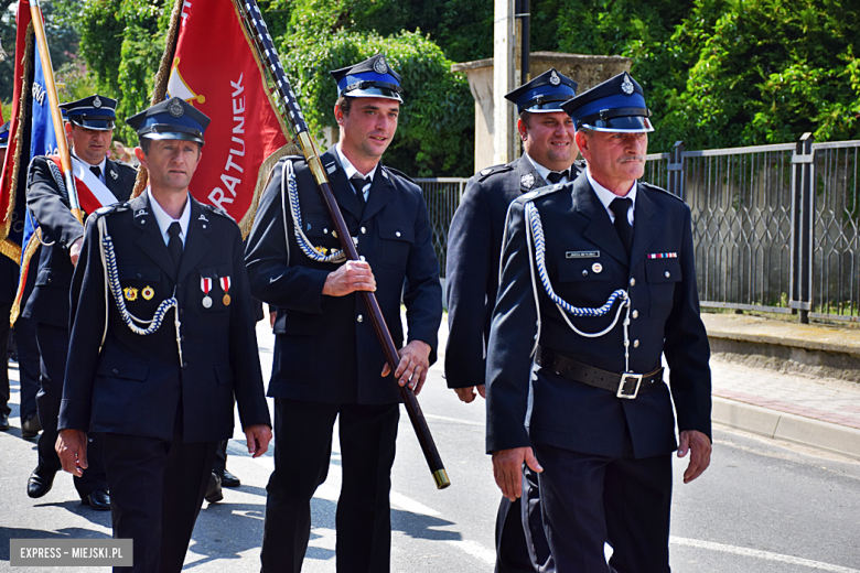 Tłumy na dożynkach gminnych w Budzowie. Zespół Daj To Głośniej gwiazdą wieczoru!