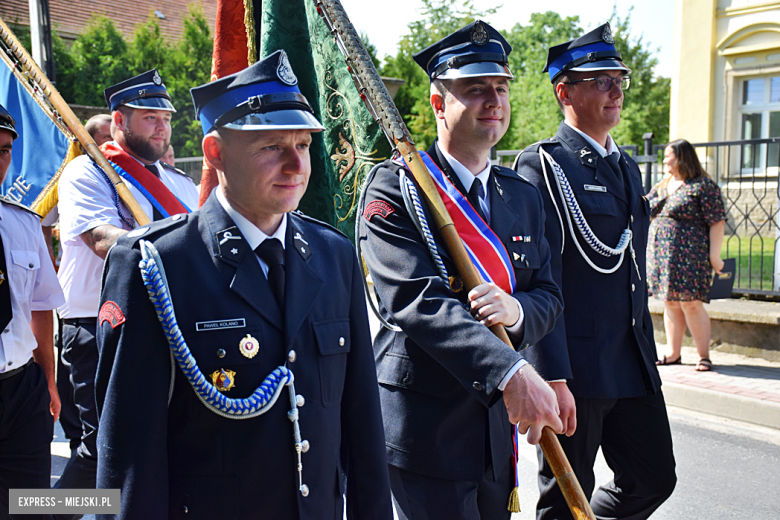 Tłumy na dożynkach gminnych w Budzowie. Zespół Daj To Głośniej gwiazdą wieczoru!