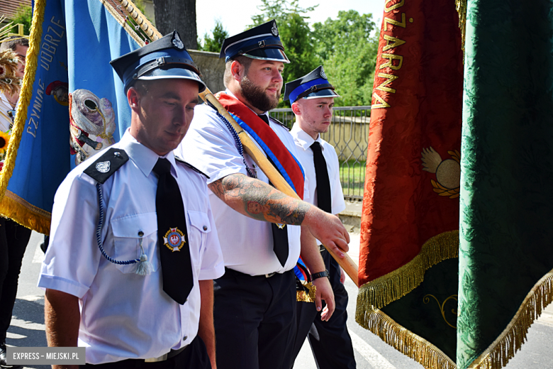 Tłumy na dożynkach gminnych w Budzowie. Zespół Daj To Głośniej gwiazdą wieczoru!