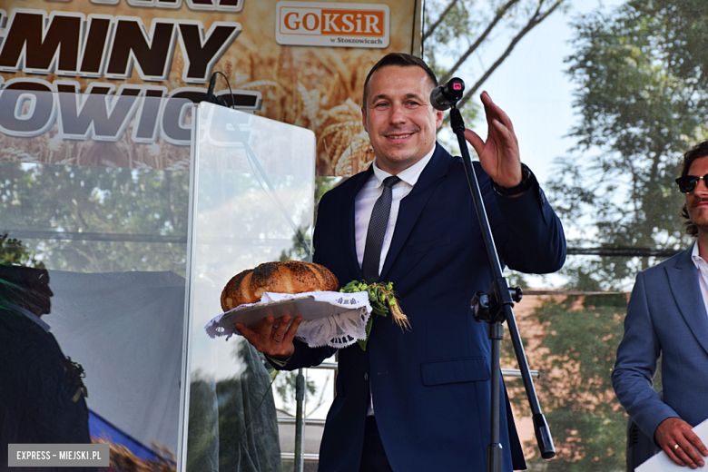 Tłumy na dożynkach gminnych w Budzowie. Zespół Daj To Głośniej gwiazdą wieczoru!