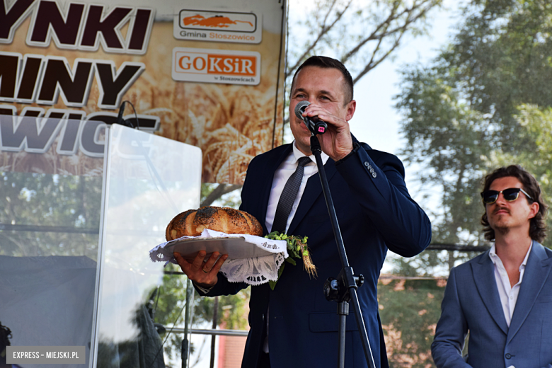 Tłumy na dożynkach gminnych w Budzowie. Zespół Daj To Głośniej gwiazdą wieczoru!