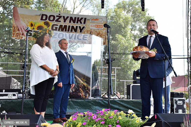 Tłumy na dożynkach gminnych w Budzowie. Zespół Daj To Głośniej gwiazdą wieczoru!