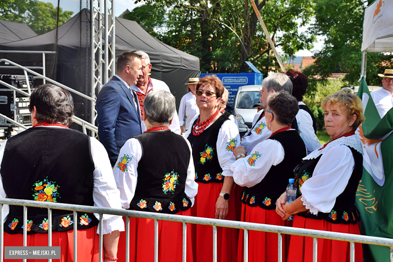 Tłumy na dożynkach gminnych w Budzowie. Zespół Daj To Głośniej gwiazdą wieczoru!