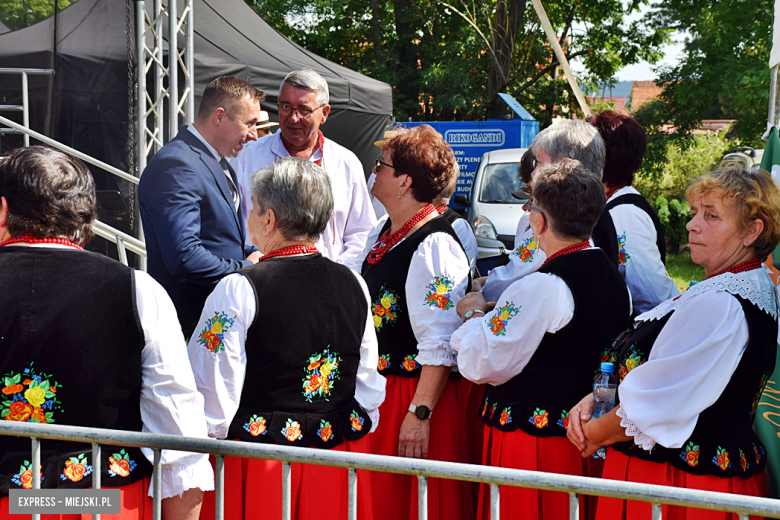 Tłumy na dożynkach gminnych w Budzowie. Zespół Daj To Głośniej gwiazdą wieczoru!