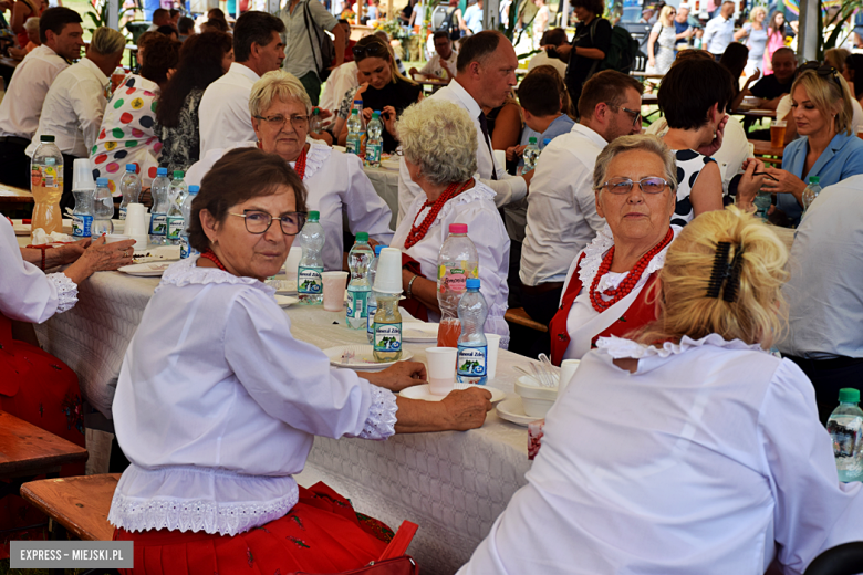 Tłumy na dożynkach gminnych w Budzowie. Zespół Daj To Głośniej gwiazdą wieczoru!