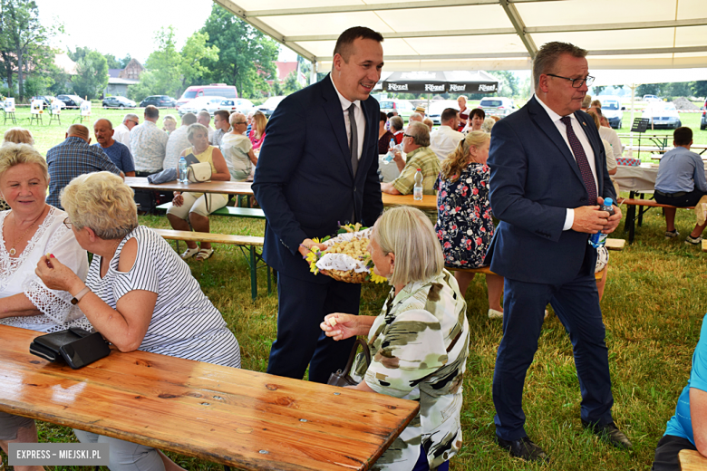 Tłumy na dożynkach gminnych w Budzowie. Zespół Daj To Głośniej gwiazdą wieczoru!