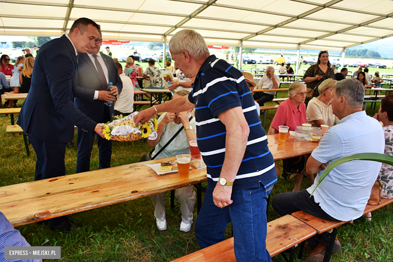 Tłumy na dożynkach gminnych w Budzowie. Zespół Daj To Głośniej gwiazdą wieczoru!