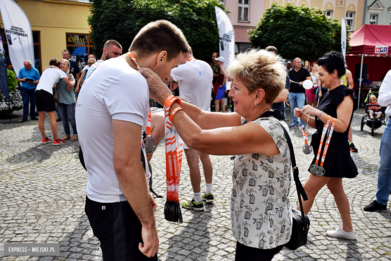 IX edycja Ząbkowickiej Dychy. Blisko 350 zawodników na starcie