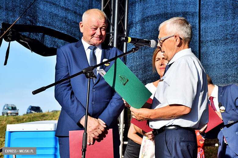 Dożynki gminne na terenie kompleksu sportowo-rekreacyjnego w Kamieńcu Ząbkowickim