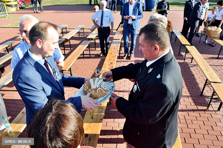 Dożynki gminne na terenie kompleksu sportowo-rekreacyjnego w Kamieńcu Ząbkowickim