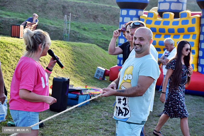 Dożynki gminne na terenie kompleksu sportowo-rekreacyjnego w Kamieńcu Ząbkowickim