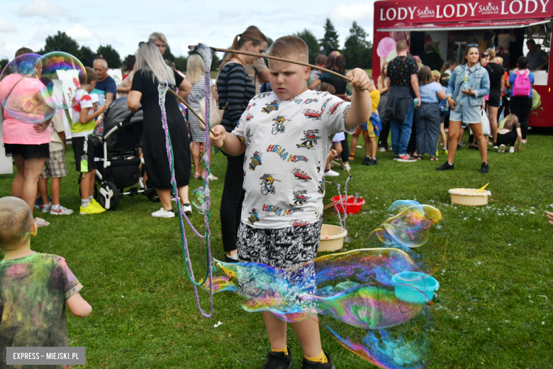 Kolorowy piknik z mocą atrakcji na zakończenie wakacji [foto]