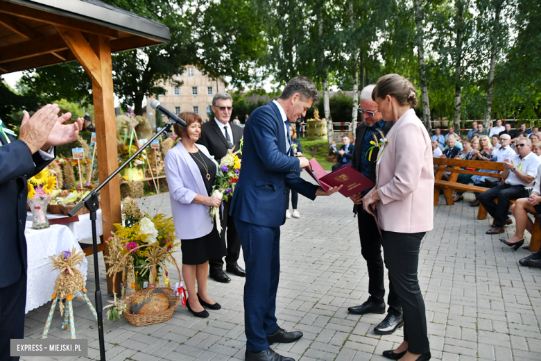 Dożynki gminy Bardo w Dzbanowie