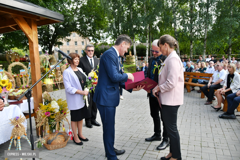 Dożynki gminy Bardo w Dzbanowie