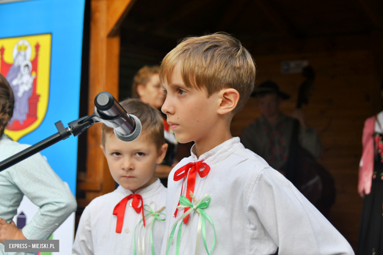 Dożynki gminy Bardo w Dzbanowie