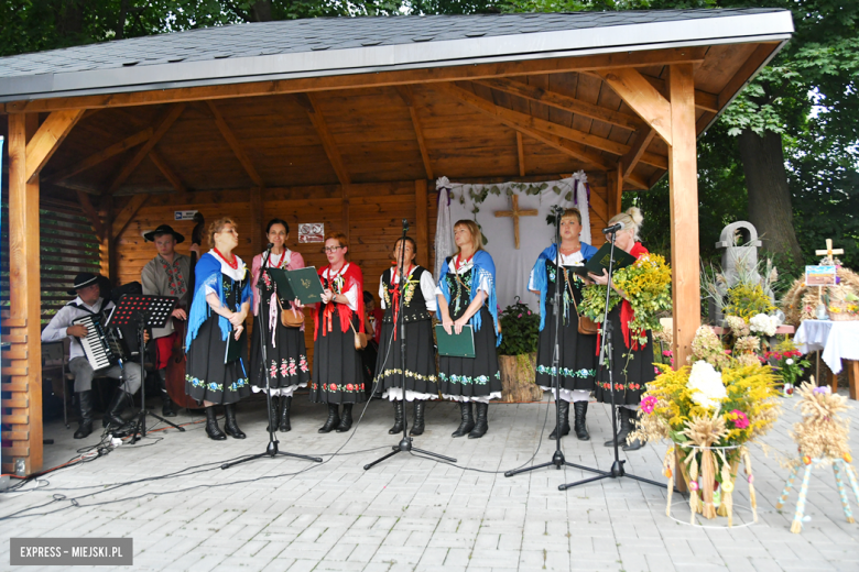 Dożynki gminy Bardo w Dzbanowie