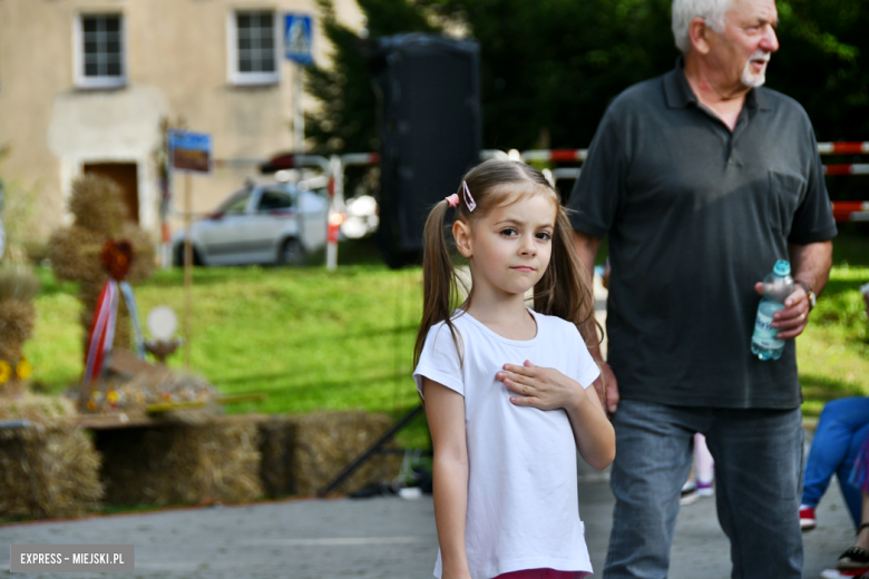 Dożynki gminy Bardo w Dzbanowie