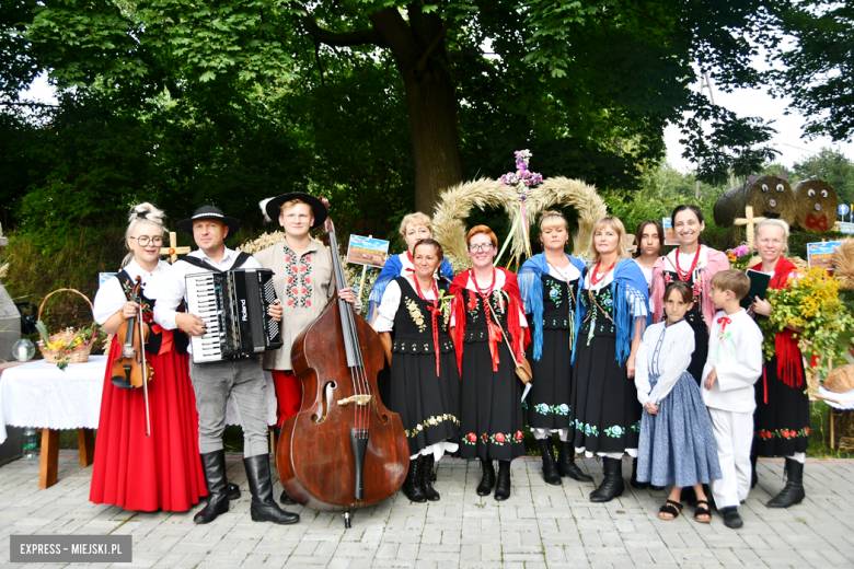 Dożynki gminy Bardo w Dzbanowie