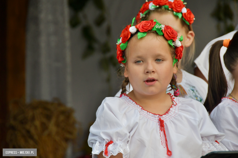 Dożynki gminy Bardo w Dzbanowie