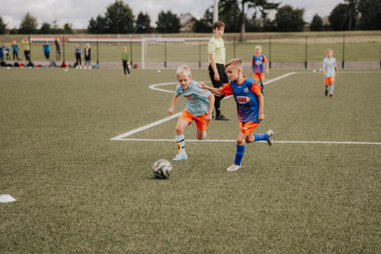 Pierwszy dzień turnieju Inpol Cup o Puchar Krzywej Wieży w obiektywie [foto]