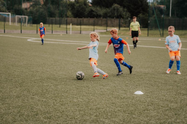 Pierwszy dzień turnieju Inpol Cup o Puchar Krzywej Wieży w obiektywie [foto]