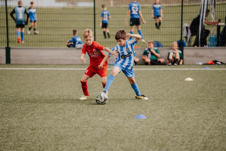 Pierwszy dzień turnieju Inpol Cup o Puchar Krzywej Wieży w obiektywie [foto]