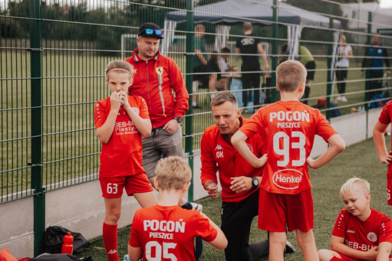 Pierwszy dzień turnieju Inpol Cup o Puchar Krzywej Wieży w obiektywie [foto]