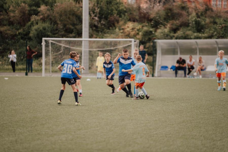 Pierwszy dzień turnieju Inpol Cup o Puchar Krzywej Wieży w obiektywie [foto]