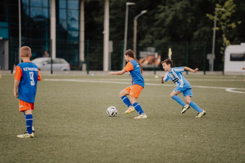 Pierwszy dzień turnieju Inpol Cup o Puchar Krzywej Wieży w obiektywie [foto]