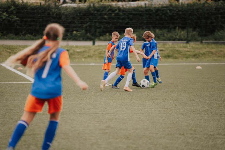 Pierwszy dzień turnieju Inpol Cup o Puchar Krzywej Wieży w obiektywie [foto]
