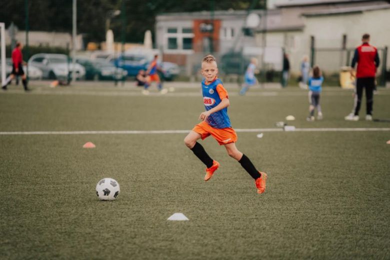 Pierwszy dzień turnieju Inpol Cup o Puchar Krzywej Wieży w obiektywie [foto]