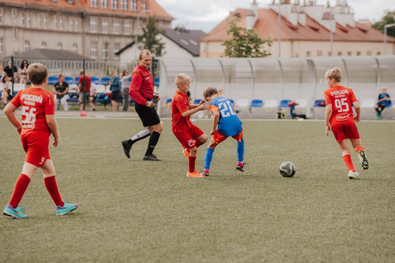 Pierwszy dzień turnieju Inpol Cup o Puchar Krzywej Wieży w obiektywie [foto]