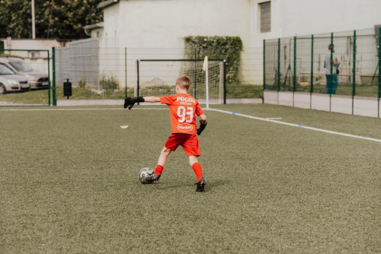 Pierwszy dzień turnieju Inpol Cup o Puchar Krzywej Wieży w obiektywie [foto]