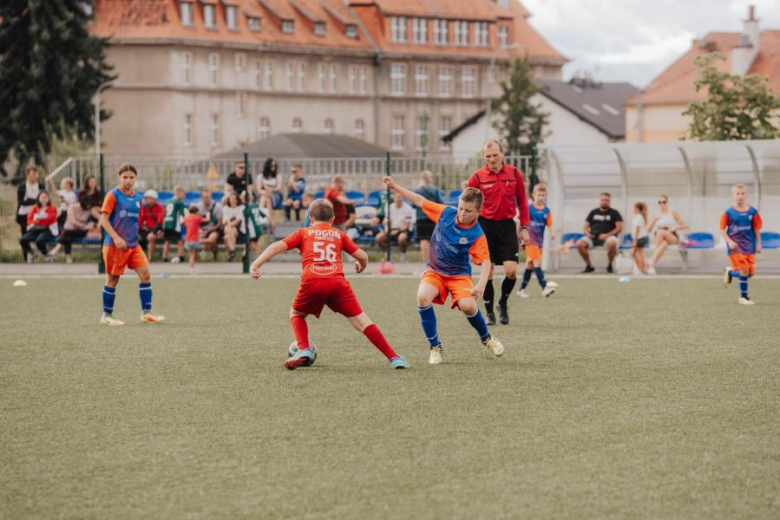 Pierwszy dzień turnieju Inpol Cup o Puchar Krzywej Wieży w obiektywie [foto]