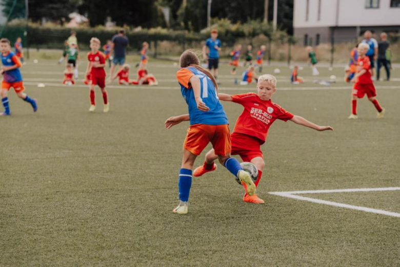 Pierwszy dzień turnieju Inpol Cup o Puchar Krzywej Wieży w obiektywie [foto]