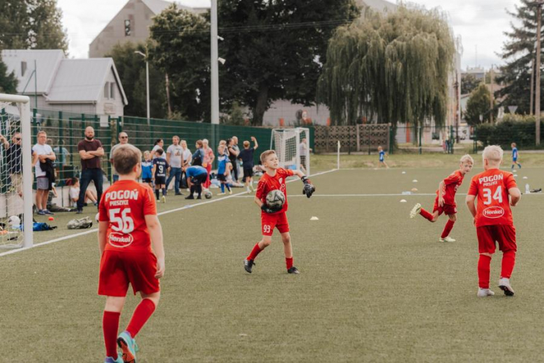 Pierwszy dzień turnieju Inpol Cup o Puchar Krzywej Wieży w obiektywie [foto]
