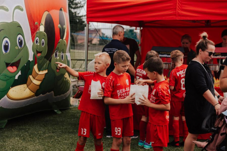 Pierwszy dzień turnieju Inpol Cup o Puchar Krzywej Wieży w obiektywie [foto]