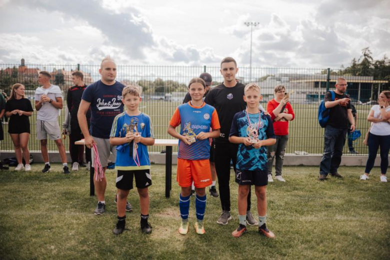 Pierwszy dzień turnieju Inpol Cup o Puchar Krzywej Wieży w obiektywie [foto]