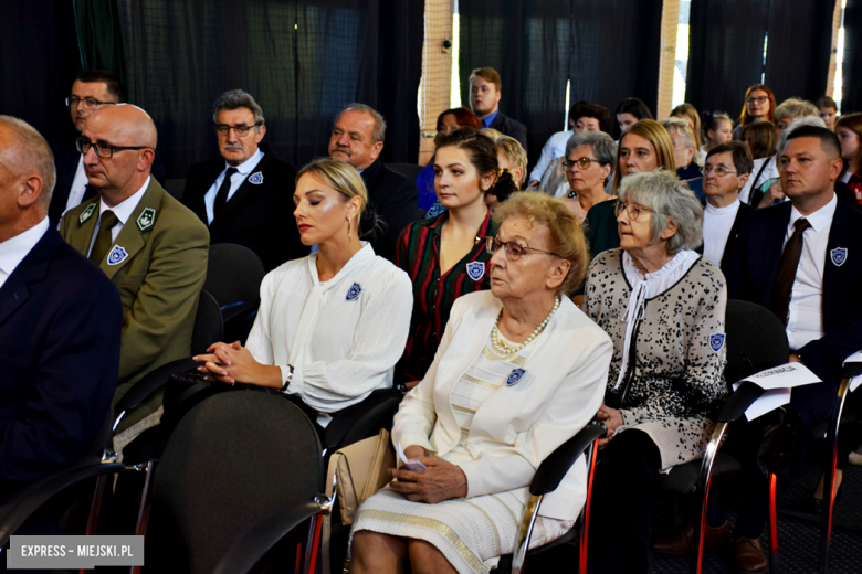 Uroczystość 50-lecia istnienia Szkoły Podstawowej im. KEN w Bardzie