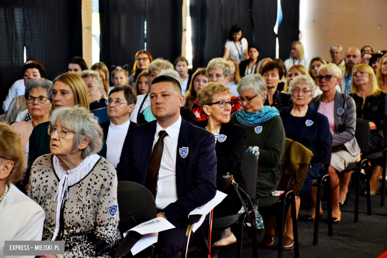 Uroczystość 50-lecia istnienia Szkoły Podstawowej im. KEN w Bardzie