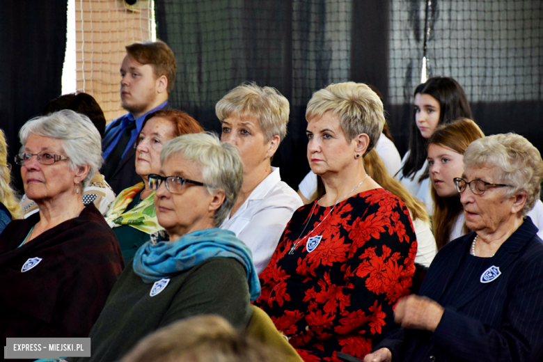 Uroczystość 50-lecia istnienia Szkoły Podstawowej im. KEN w Bardzie