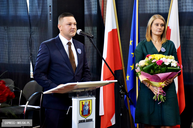 Uroczystość 50-lecia istnienia Szkoły Podstawowej im. KEN w Bardzie