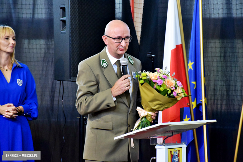 Uroczystość 50-lecia istnienia Szkoły Podstawowej im. KEN w Bardzie